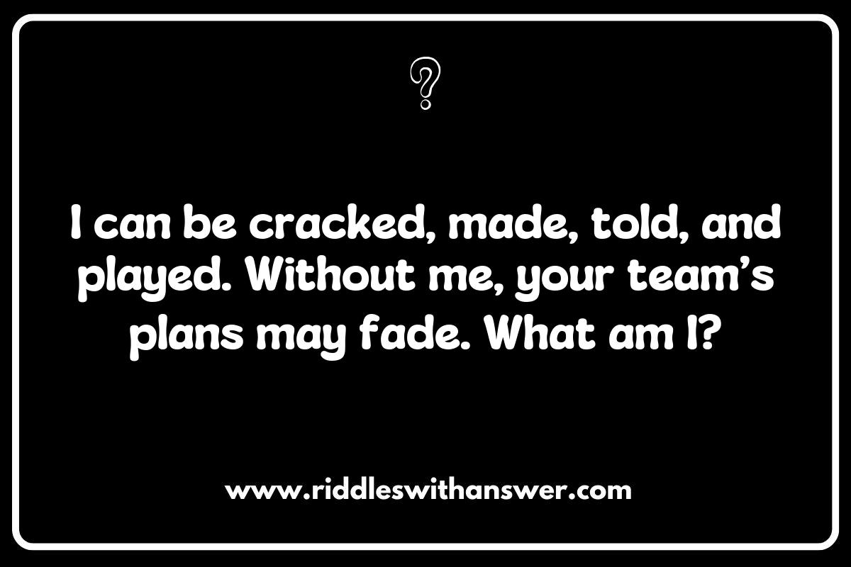 The Role of Teamwork in Solving Detective Games with Clues Riddles