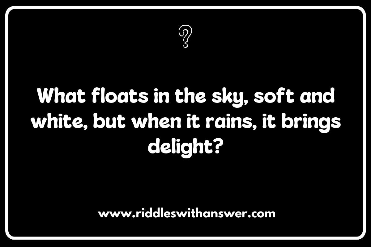 Top 10 Cloud and Sky Riddles to Challenge Your Friends and Family